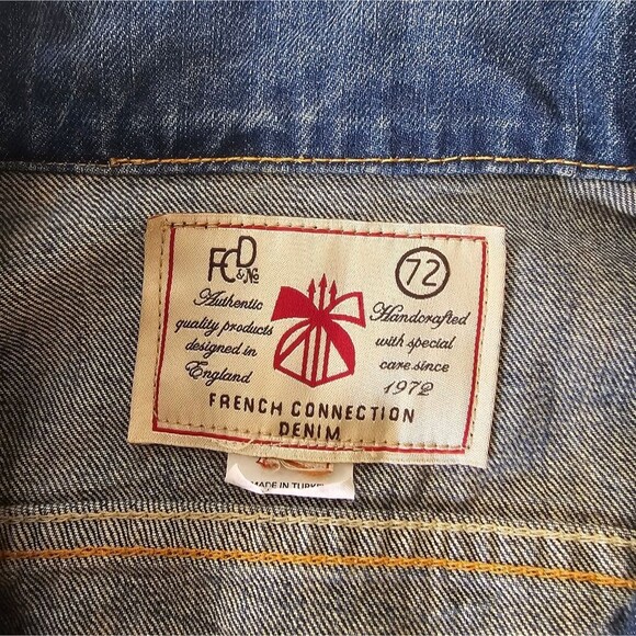 French Connection Denim Jean Jacket Sistressed blue. Size Medium. - Picture 5 of 5